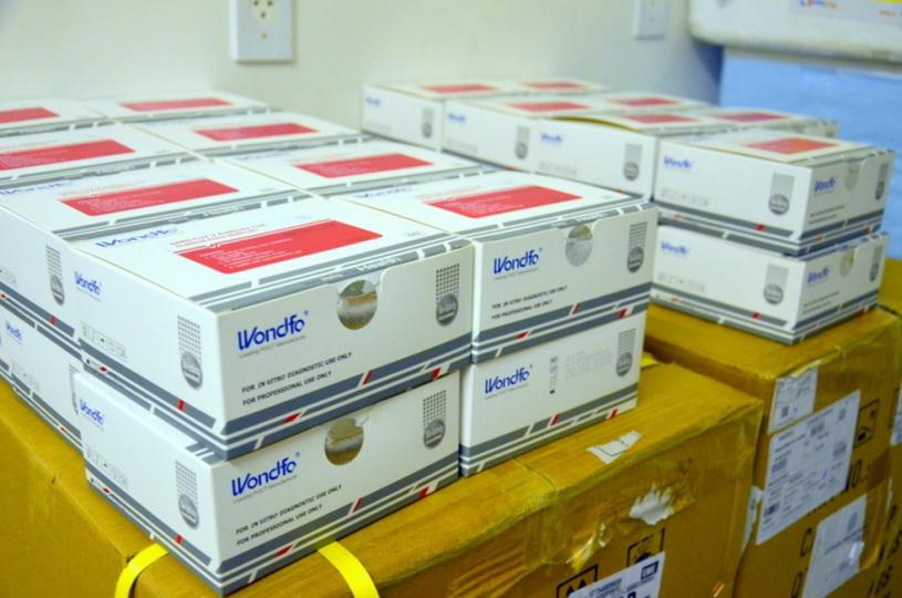  Empresa faz doação de mais de mil testes rápidos de coronavírus para Caldas Novas 